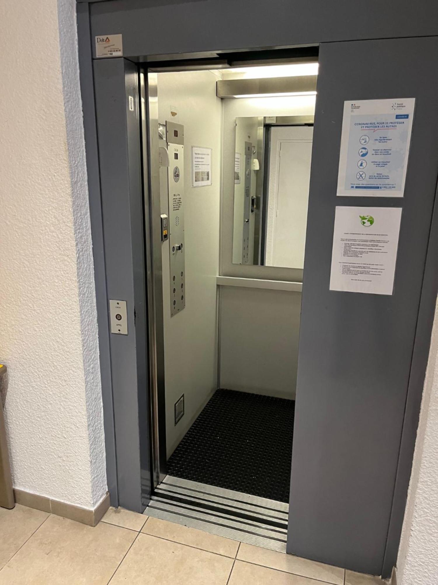 Residence Meublee Services マルセイユ エクステリア 写真